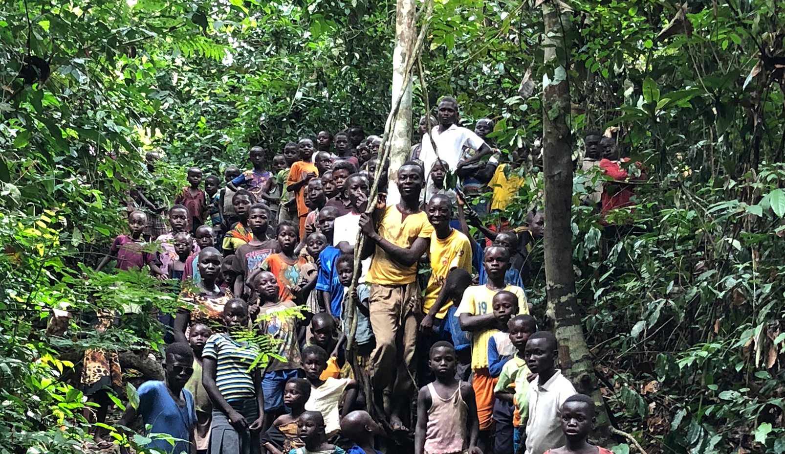 Group of young people in Dekese, DRC, January 2018 ©Thomas Dechentinnes (UNICEF)