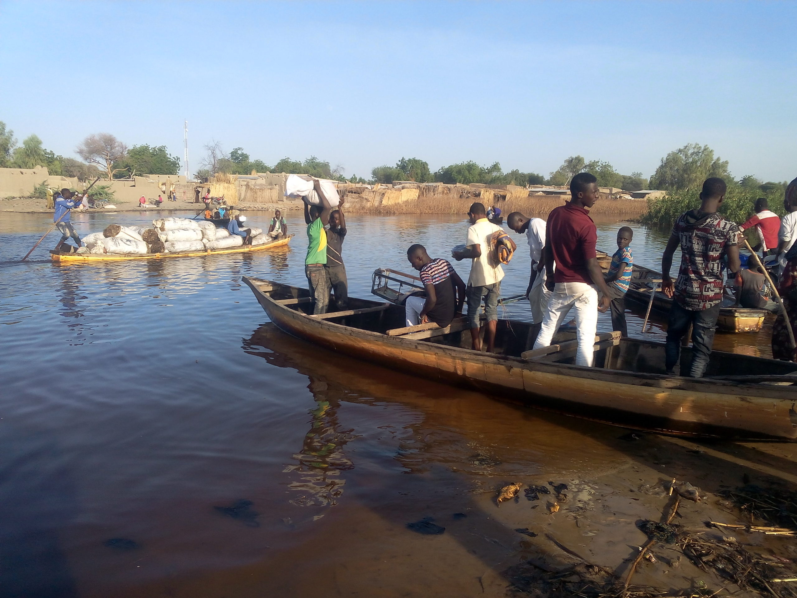 Navigation and transactions on the Lake Chad, ©REACH/2017