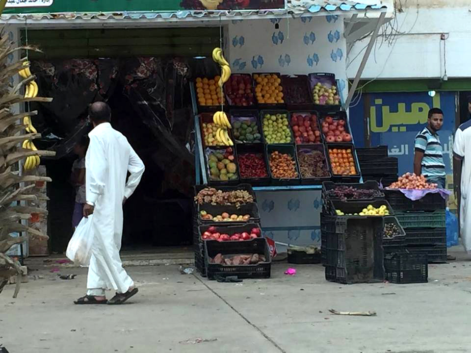 Prices for basic commodities have skyrocketed making basic goods no longer affordable nor accessible to large parts of the population – including refugees and migrants. Vegetable stall in Benghazi, Libya. ©REACH/2018