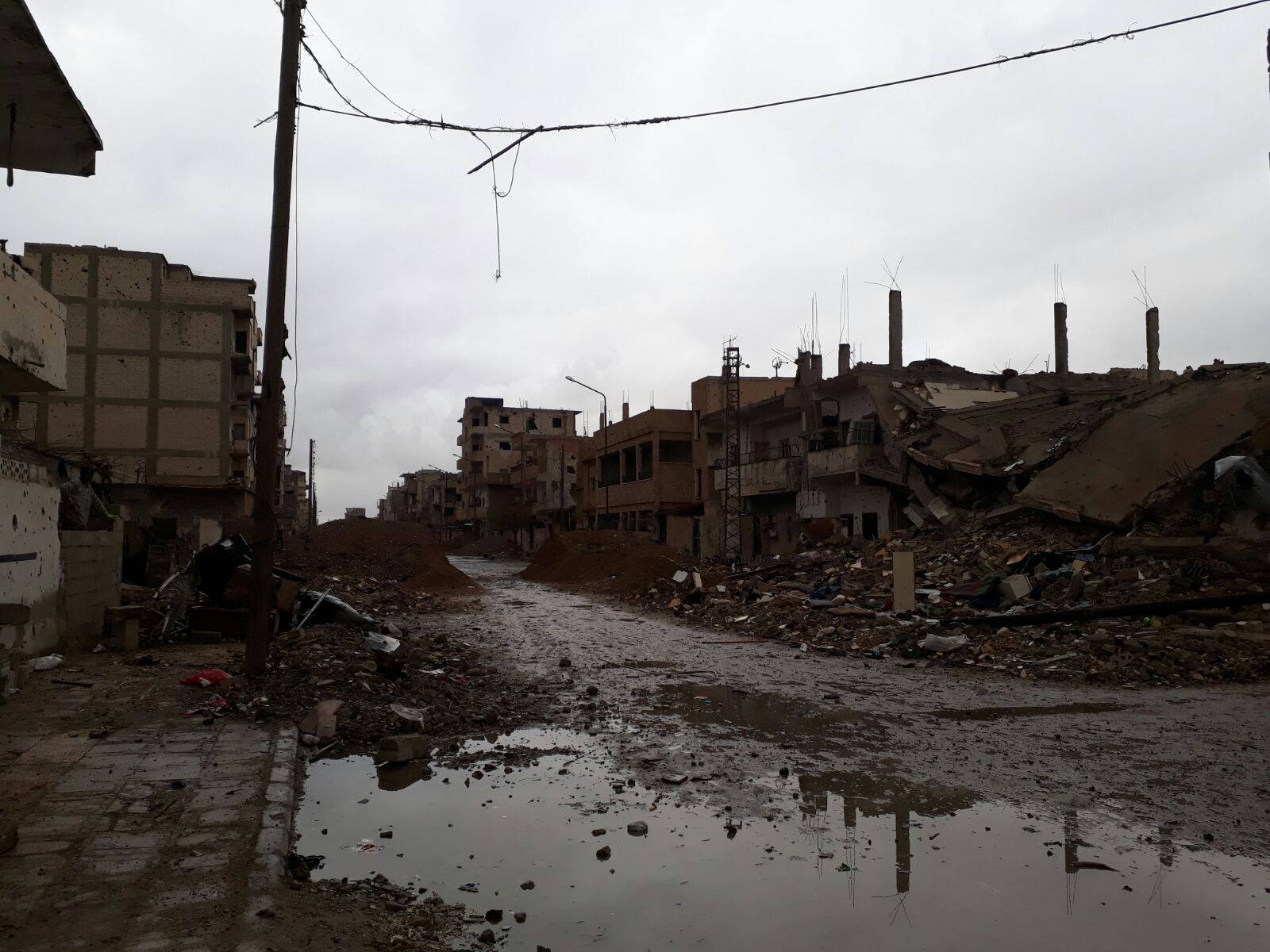 Destroyed buildings in Meshlab area of Ar-Raqqa city, Syria ©REACH/2018